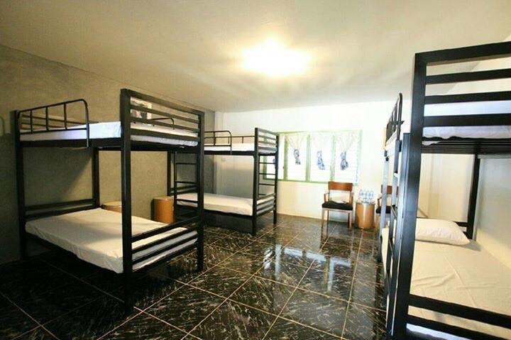 I Na Seaview Hostel Rayong Exterior photo